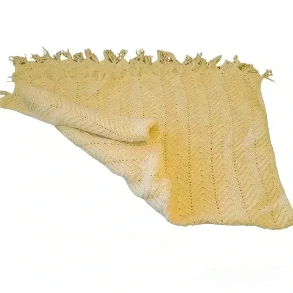 Vintage cream handmade throw afghan blanket 54x39in approximate